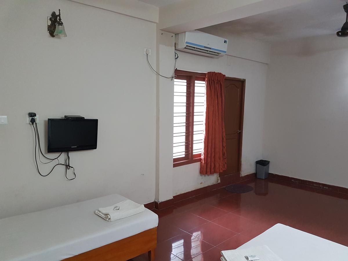 Hotel Shalimar Metro Kochi Exterior foto